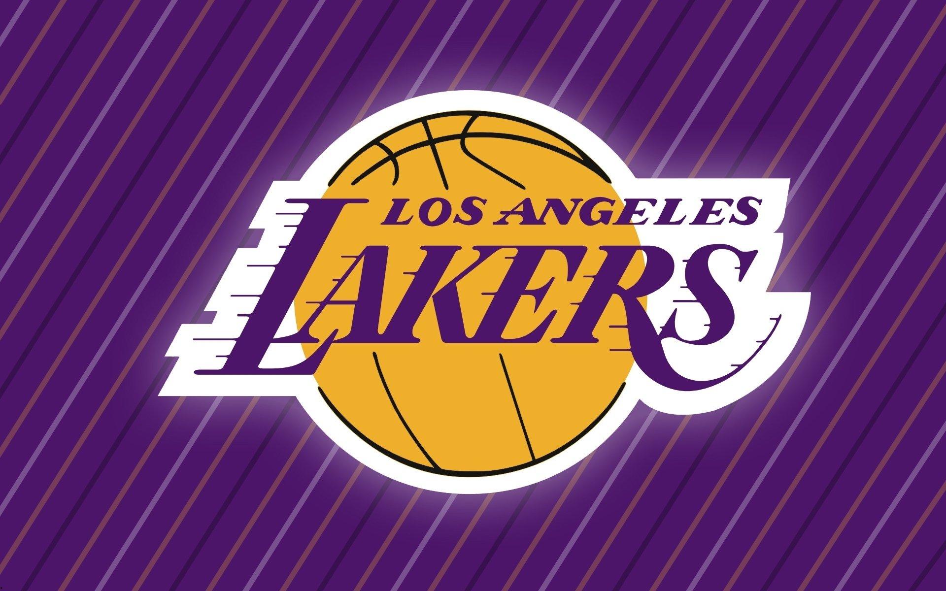 NBA季后赛激战正酣，东西部豪强争夺总决赛门票